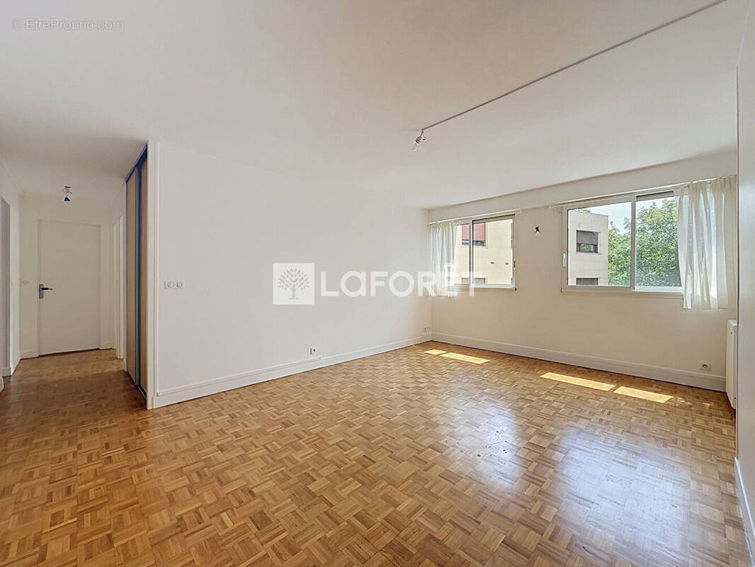 Appartement à LE VESINET