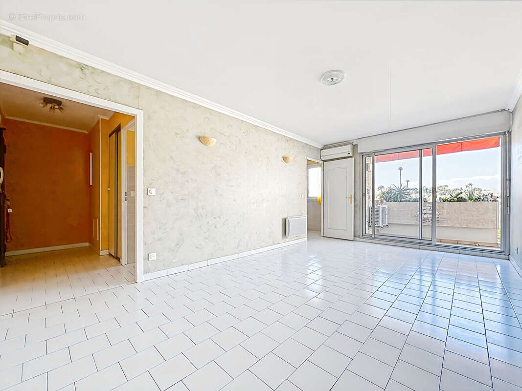 Appartement à MARSEILLE-13E