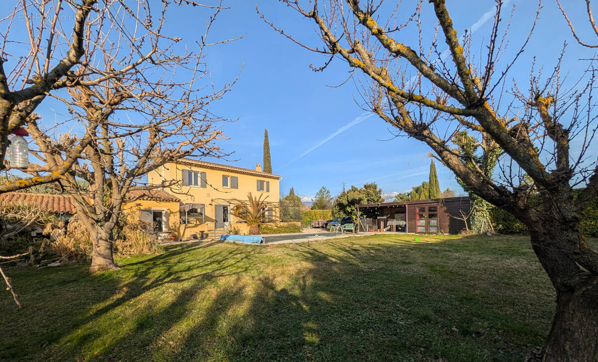 Maison à MAZAN