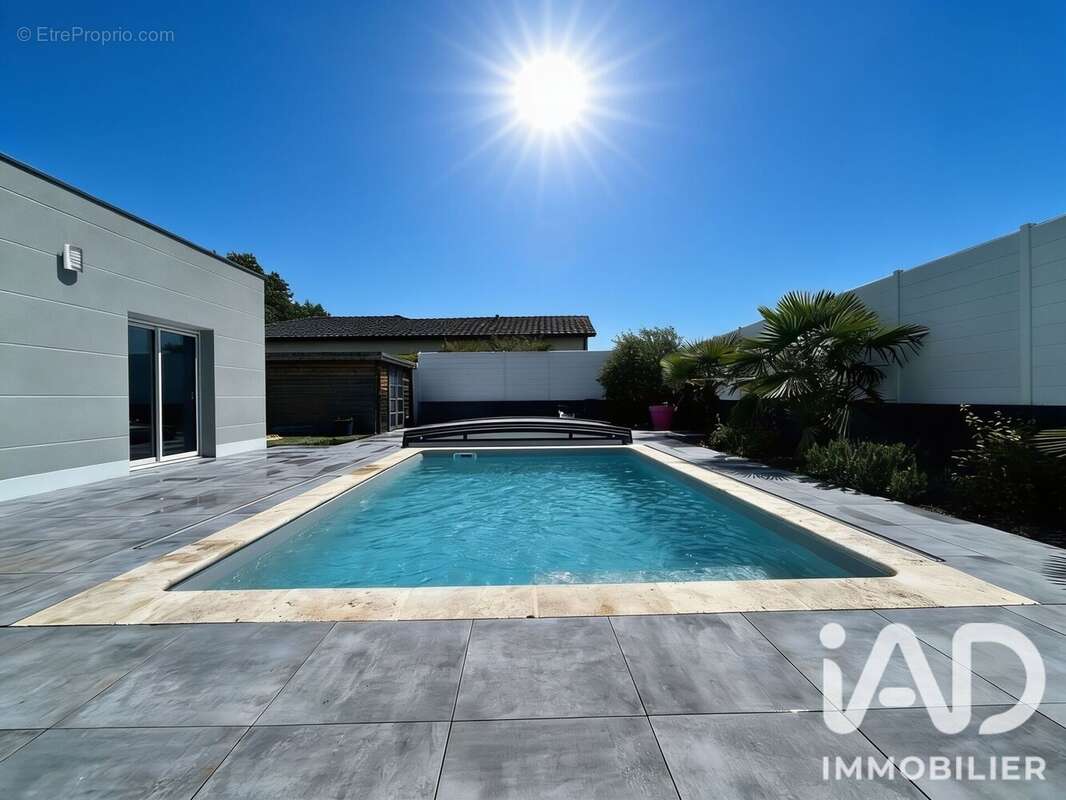 Maison 149 m² à Couzeix  - photo 2