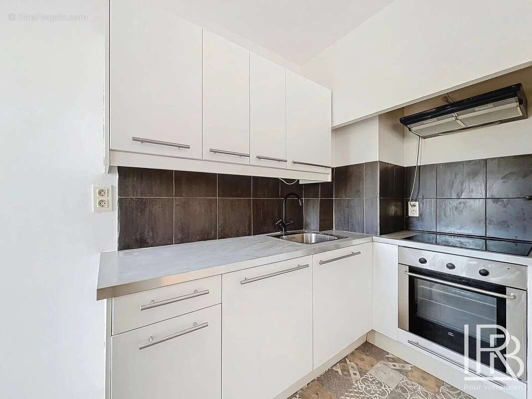 Appartement à MARSEILLE-7E