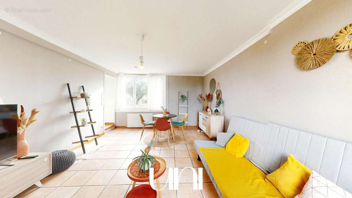 Maison à TILLY-SUR-SEULLES