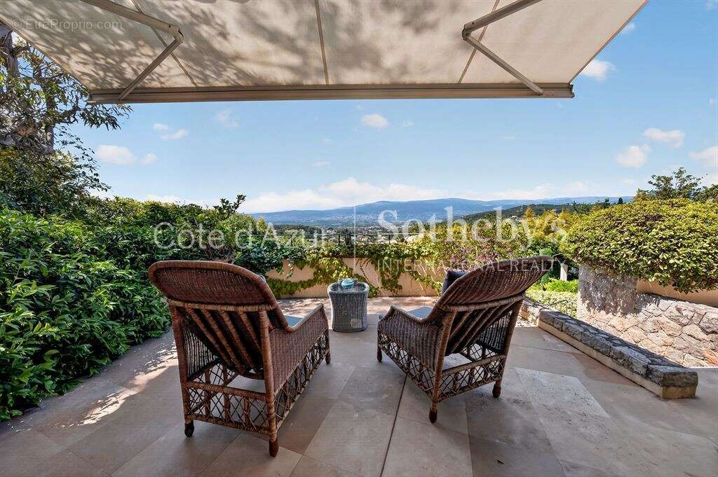 Maison à MOUGINS
