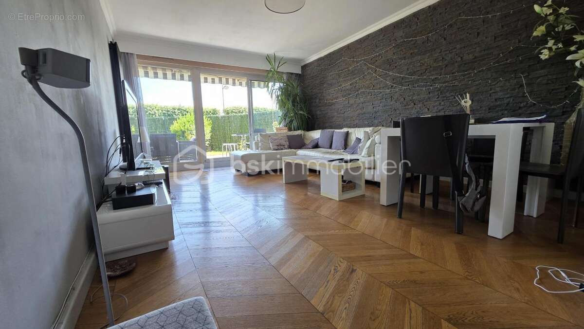 Appartement à VIRY-CHATILLON
