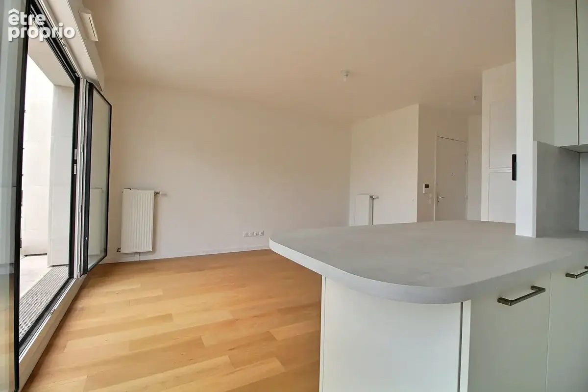 rue de Chatou 3 pièces 66 m² - Dernier étage - Terrasse - Parking - Tram T2 - photo 5