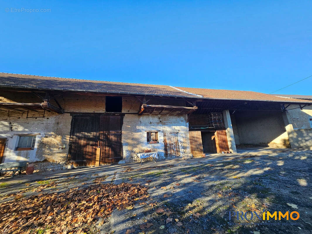 Maison à COLOMBE