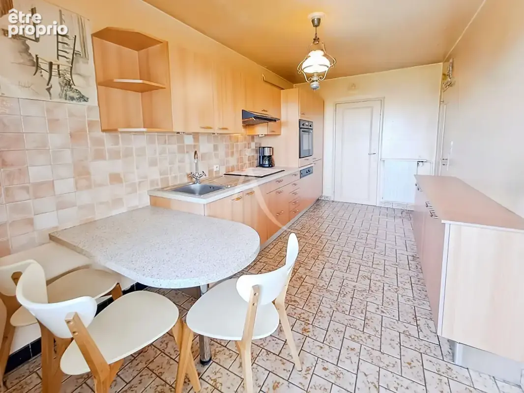 Appartement Arpajon 4 pièces, 3 chambres, 85m², 1 BOX, Terrasse et Balcon ! - photo 3