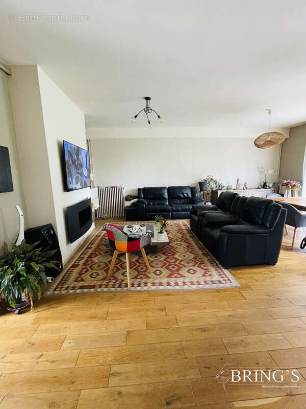 Maison à LE MENIL-BROUT