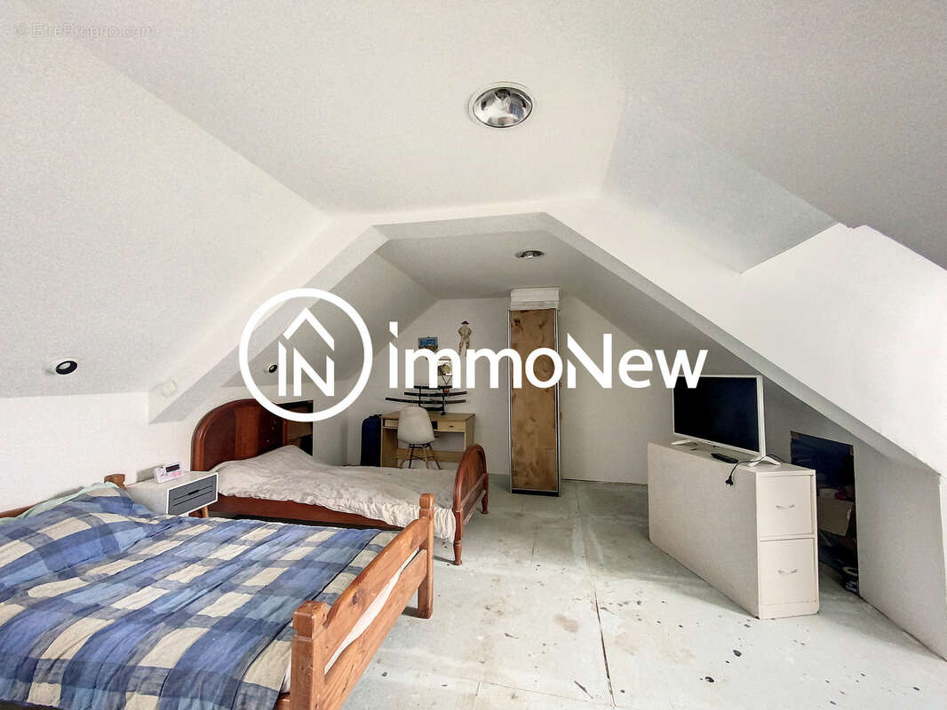 Maison à DONVILLE-LES-BAINS