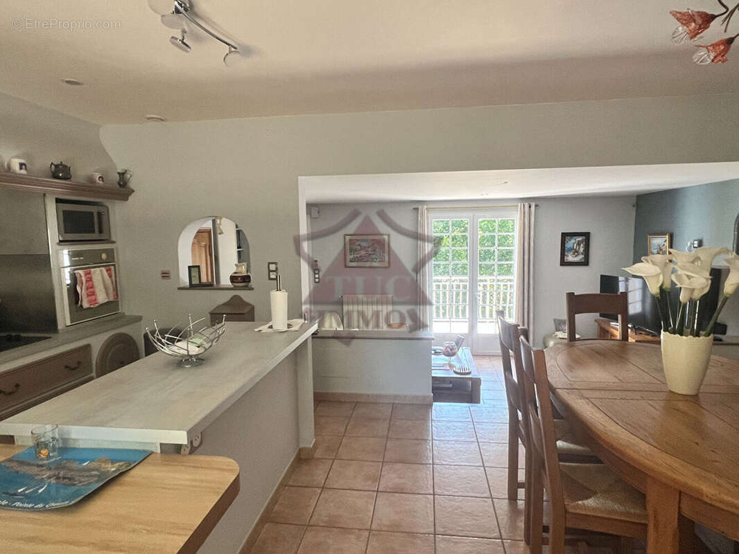 Maison à SAINT-AMBROIX