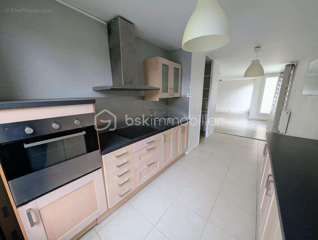 Appartement à LOGNES