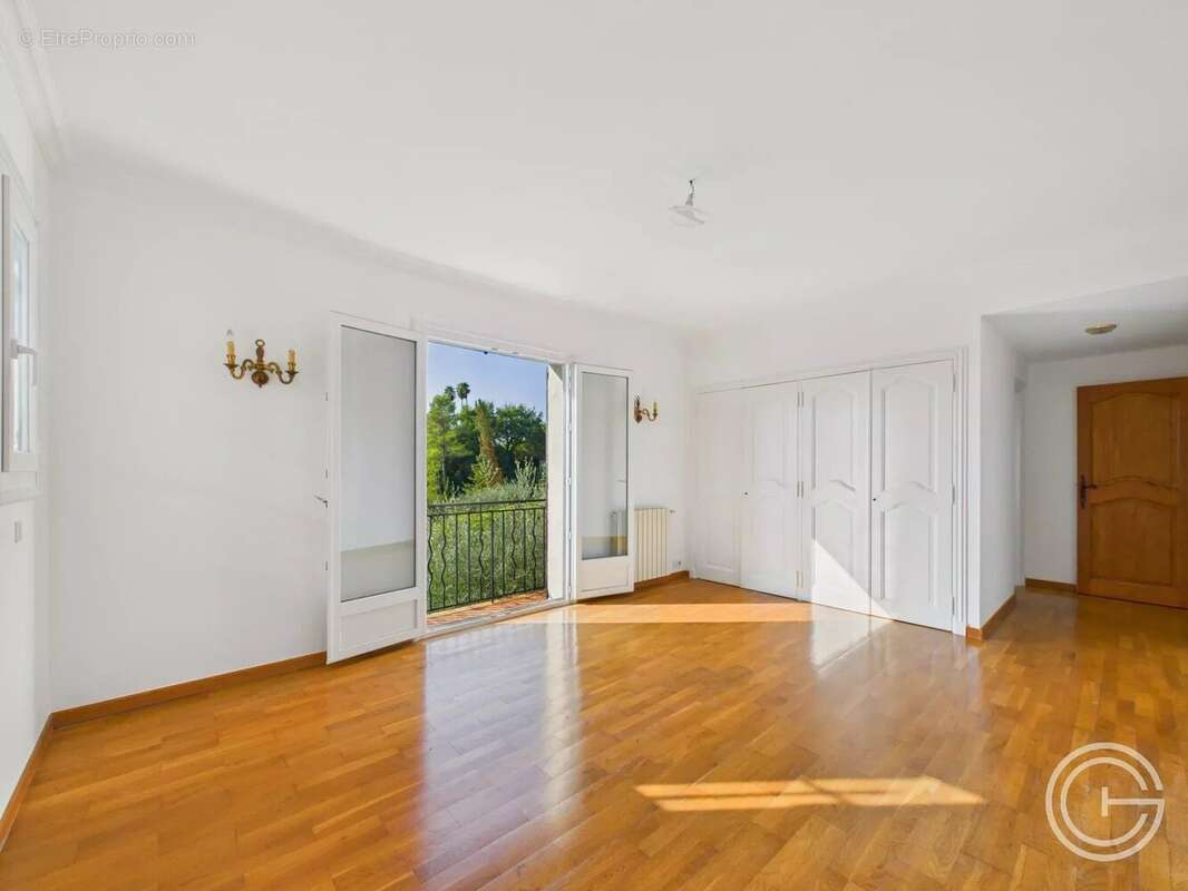 Maison à LA COLLE-SUR-LOUP