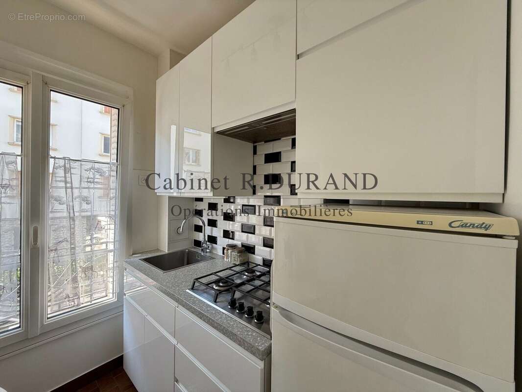 Appartement à LA GARENNE-COLOMBES