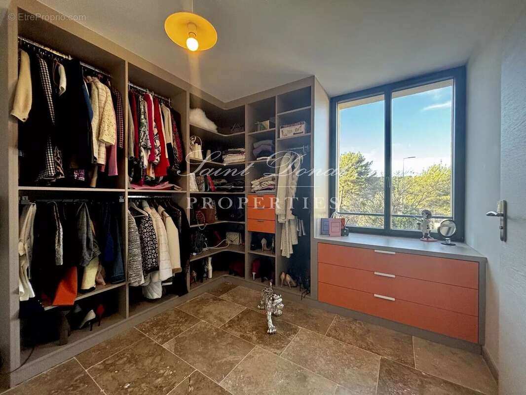 Appartement à MOUGINS