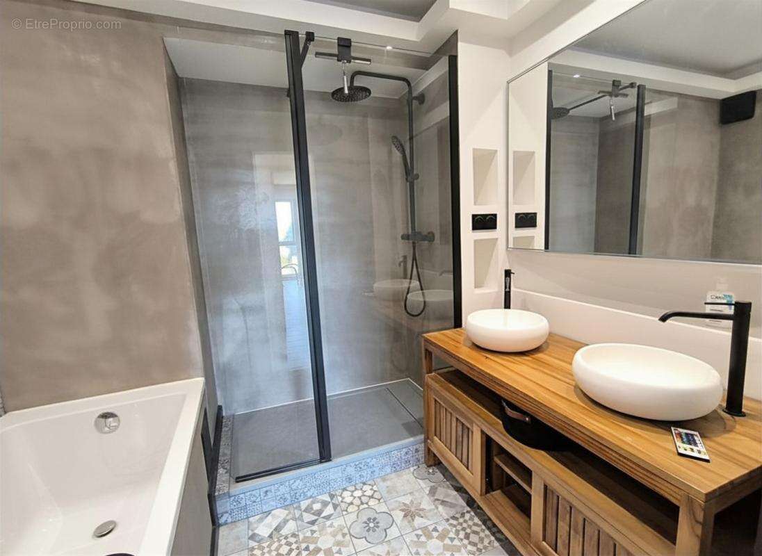 Appartement à MARSEILLE-8E