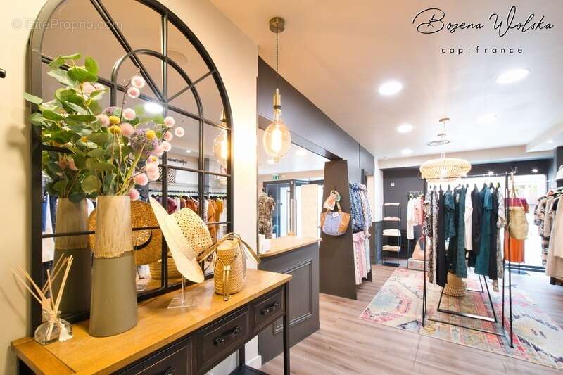 Commerce à SALON-DE-PROVENCE