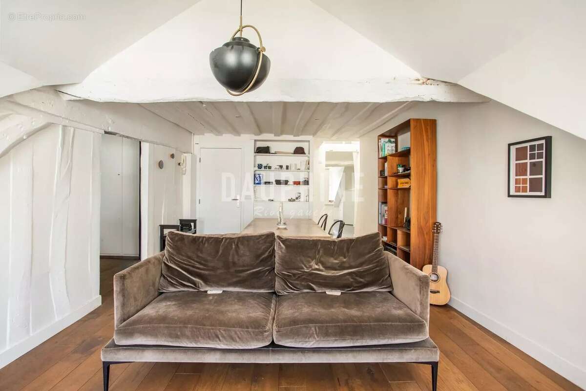 Appartement à PARIS-6E