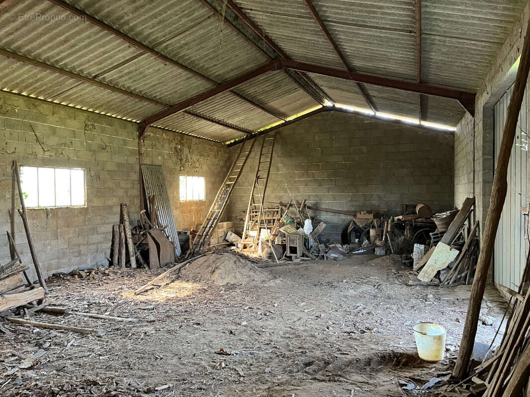 Maison à SAINT-PRIEST-LES-FOUGERES