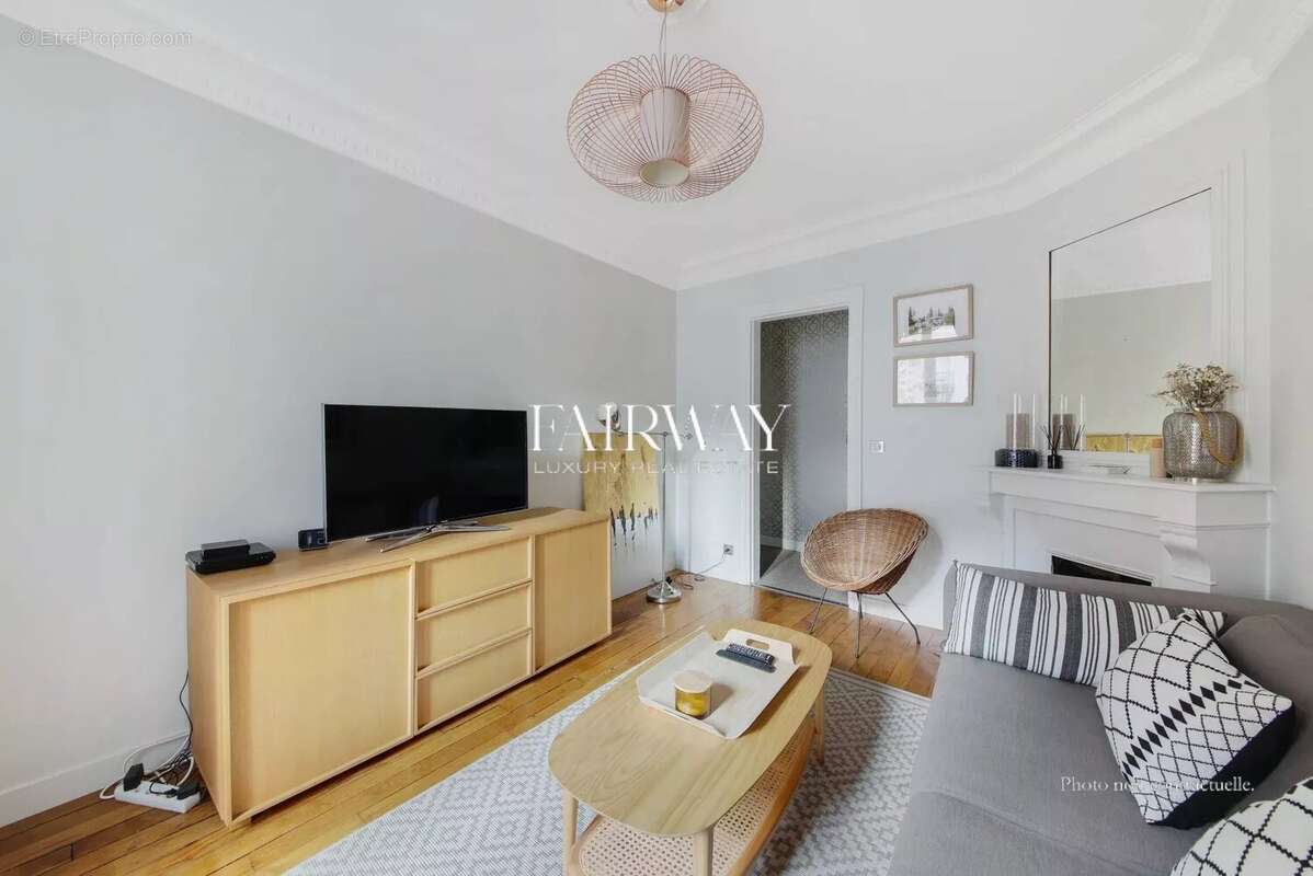 Appartement à PARIS-2E