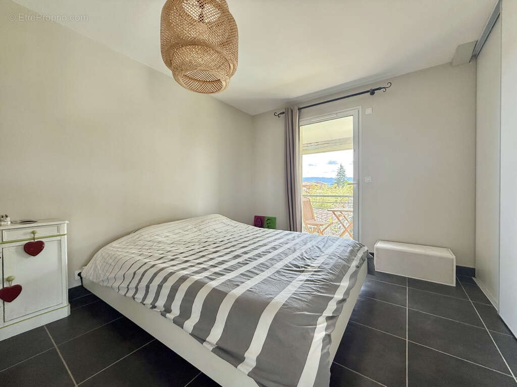 Maison à SAINT-MARCEL-LES-VALENCE