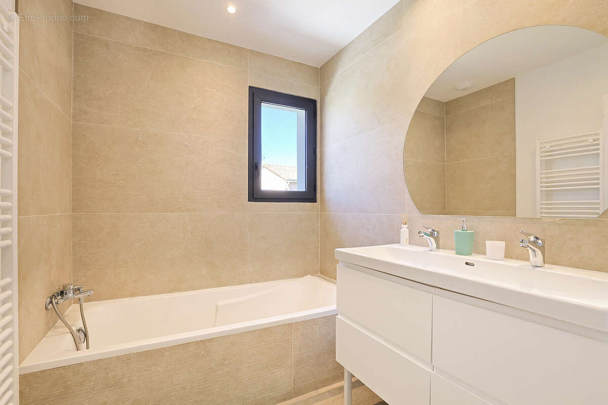 Maison à PUGET-VILLE