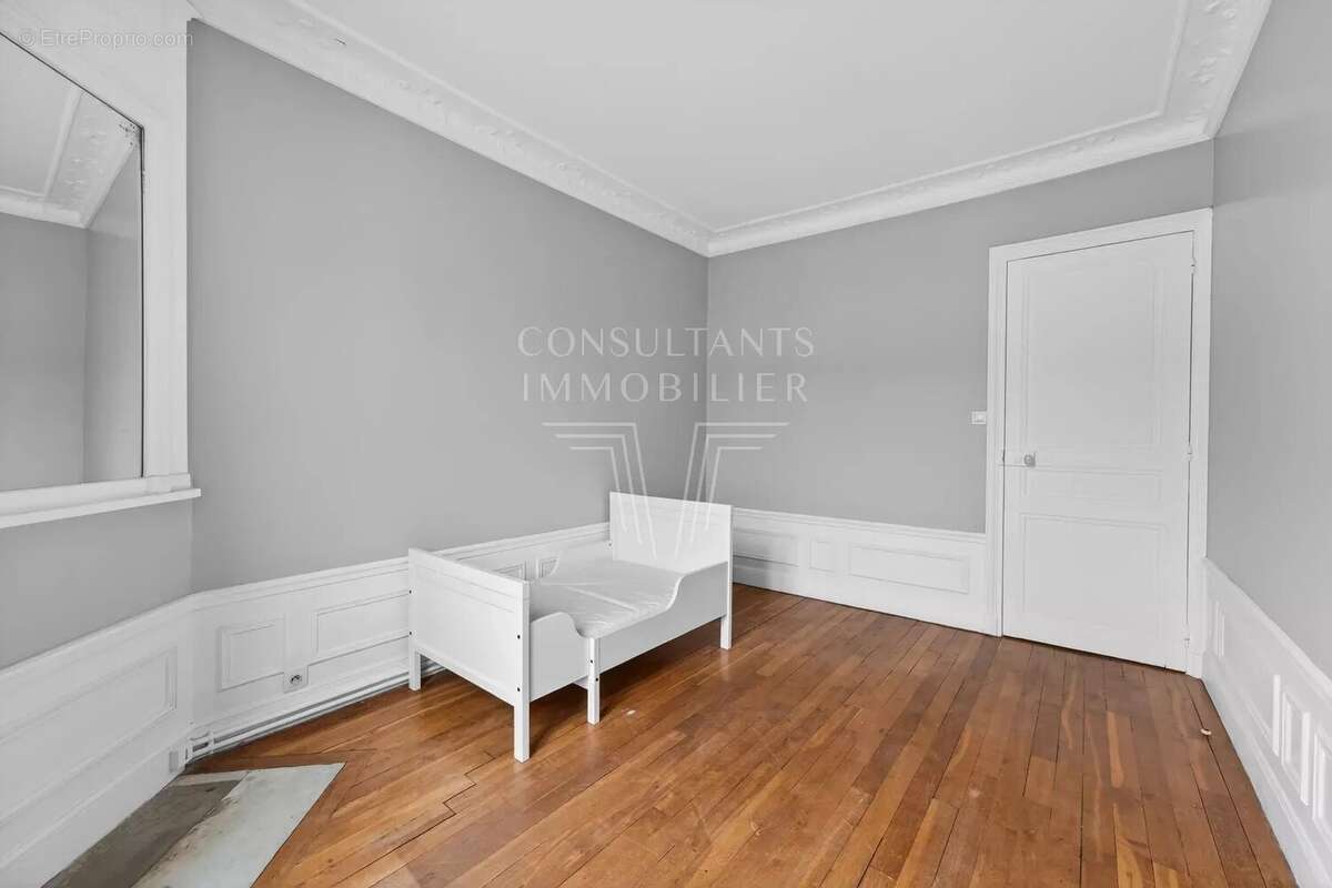 Appartement à LEVALLOIS-PERRET
