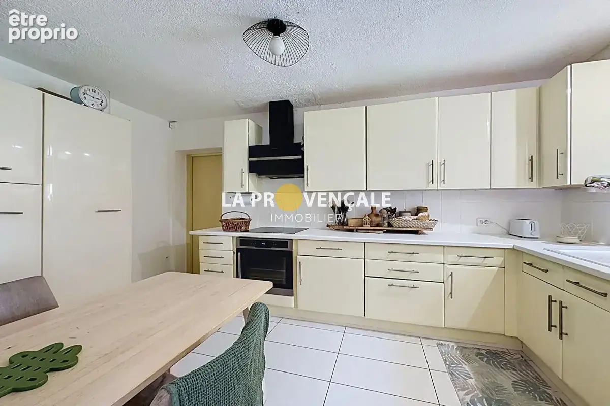 Maison 4 pièces 90 m² à vendre à Trets (13530) - photo 6