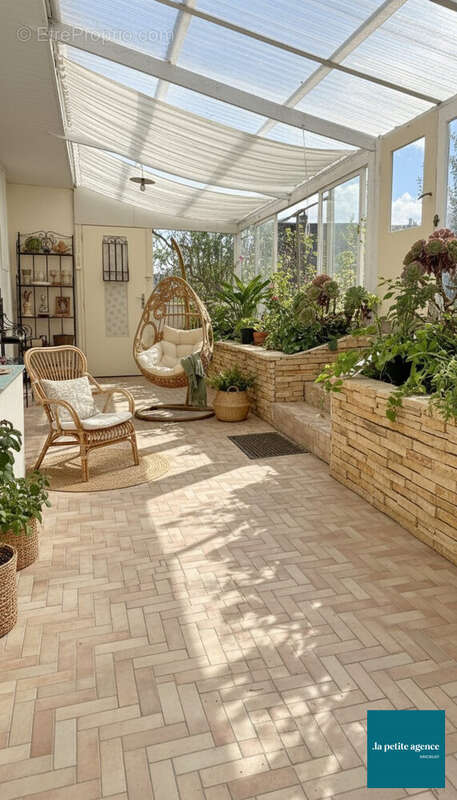 Maison à EQUEURDREVILLE-HAINNEVILLE