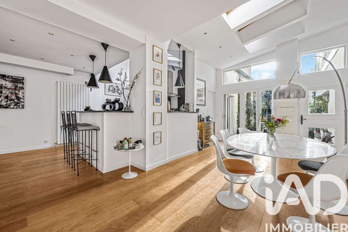 Photo 3 - Maison à LA GARENNE-COLOMBES