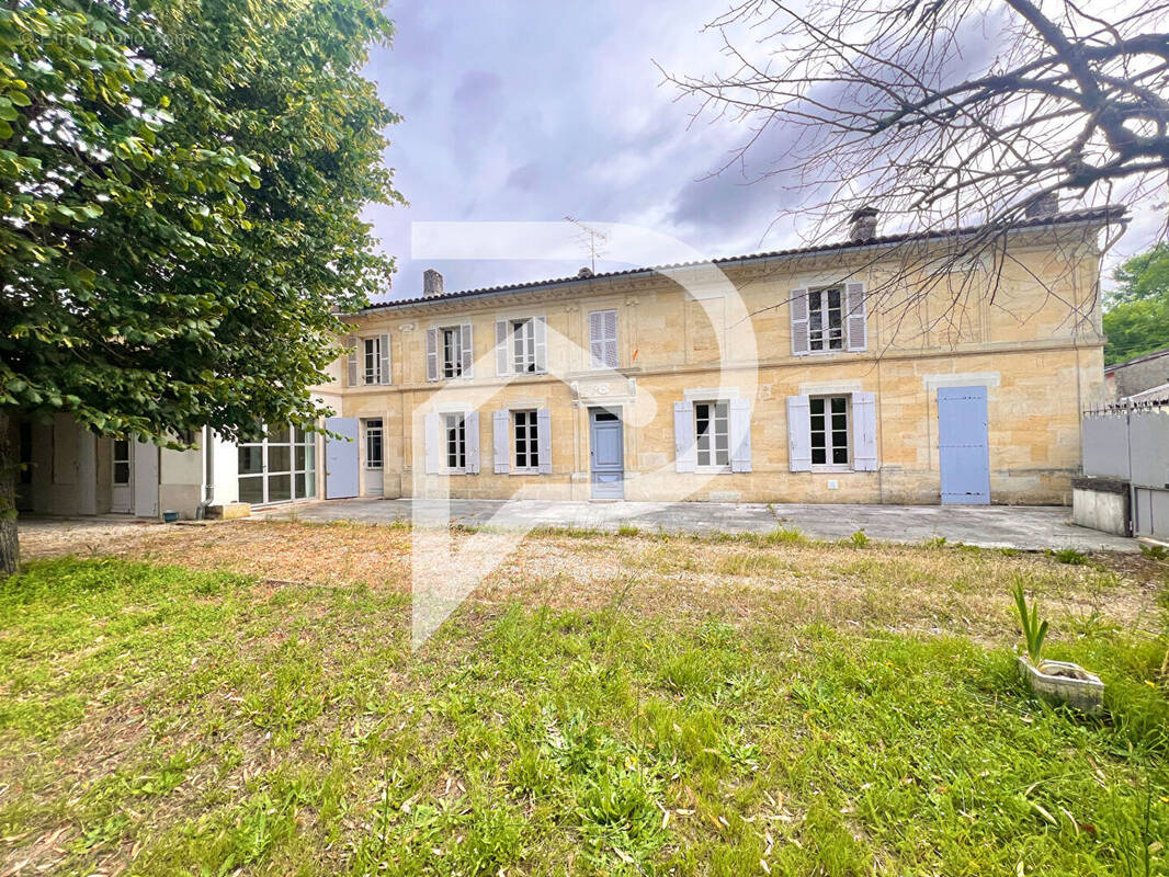 Maison à SAINT-DENIS-DE-PILE