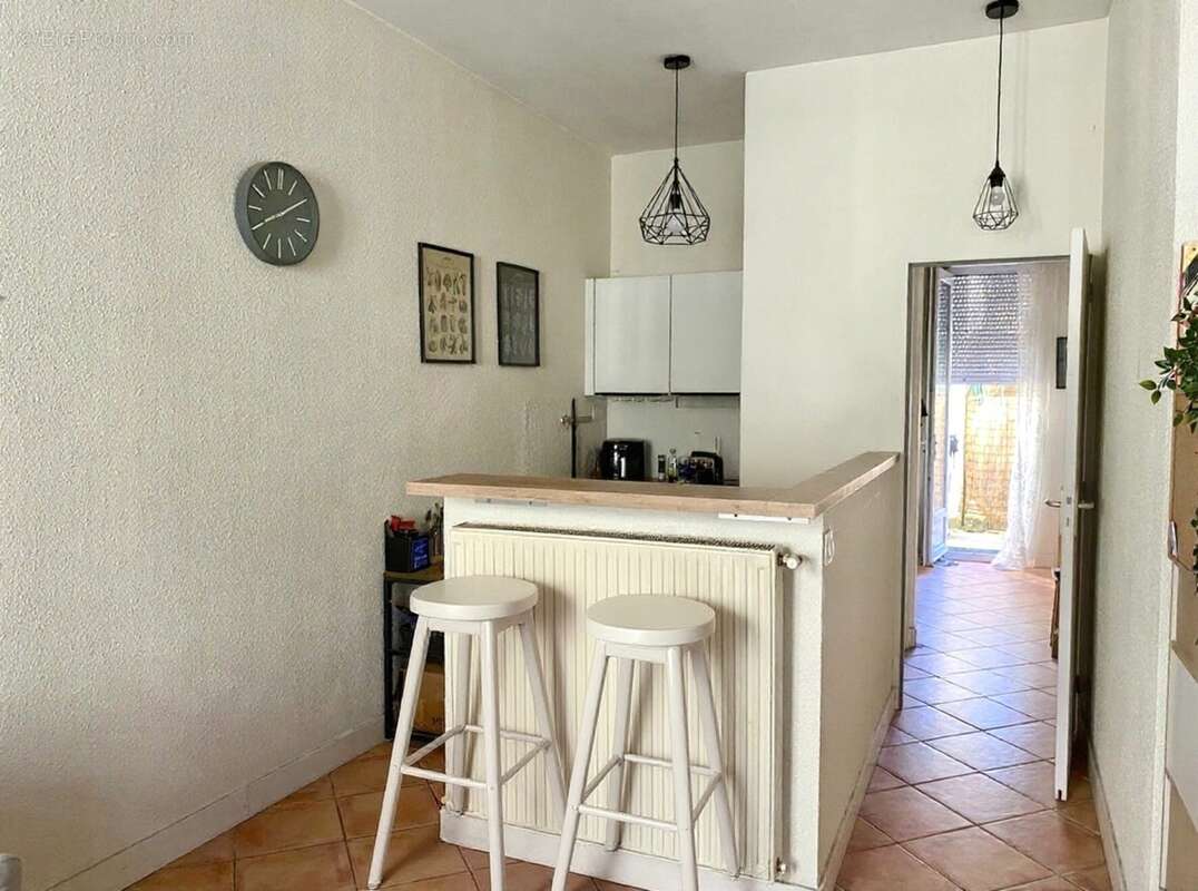 Appartement  2 pièces + cour privative BORDEAUX (33) - photo 2