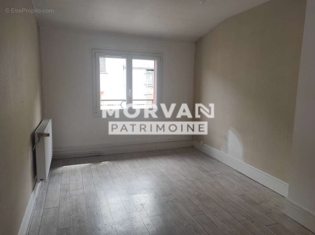 Maison à CHATEAU-CHINON(VILLE)