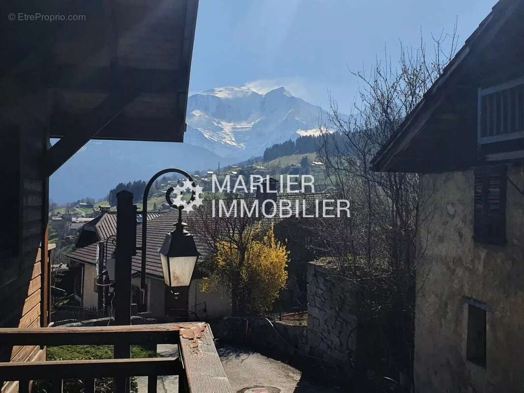 Appartement à COMBLOUX