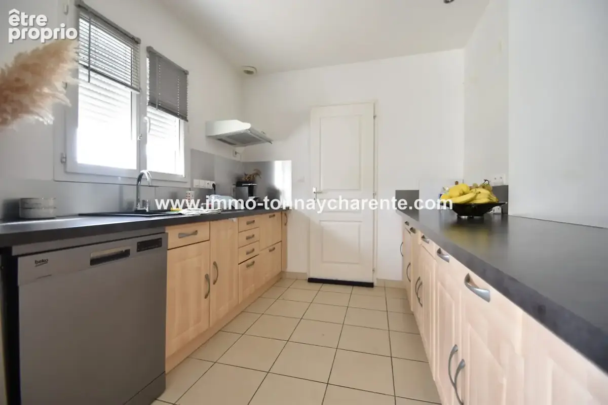 Maison 4 pièces 91 m² à vendre à Tonnay-Charente (17430) - photo 3