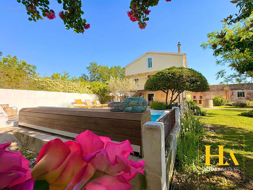 Maison à MONTELIMAR