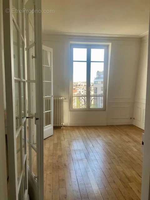 Appartement à PARIS-12E