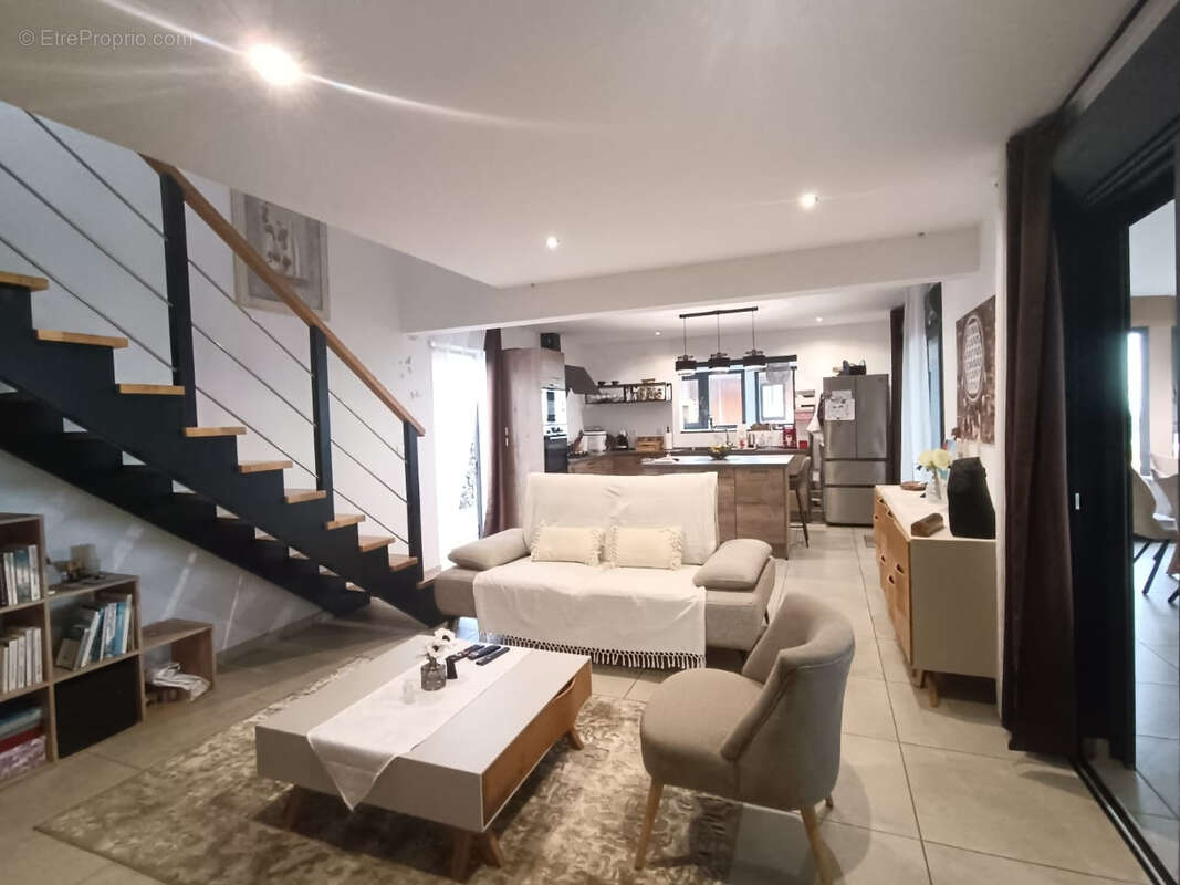 Maison à SAINT-JOSEPH