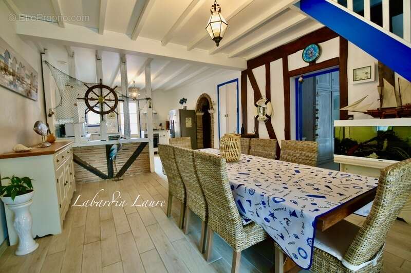 Maison en pierre de 155m2 - 4 chambres - à BIRAC SUR TREC (47) - photo 6