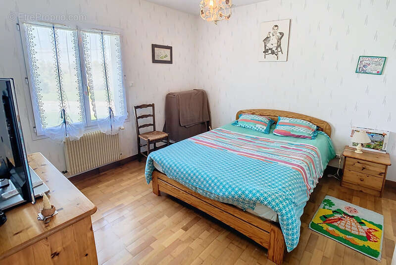 Maison à LE PERRIER