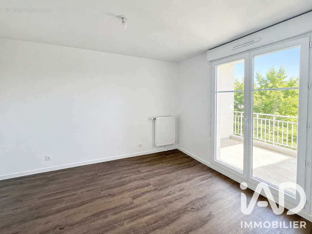 Appartement 46 m² à Savigny-Le-Temple  - photo 6