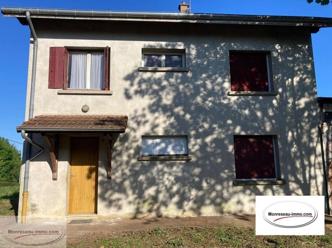 Maison à PONT-DE-VAUX