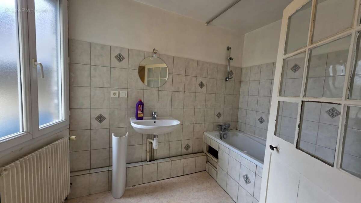 Maison de ville  exclusivité  a saisir - photo 5