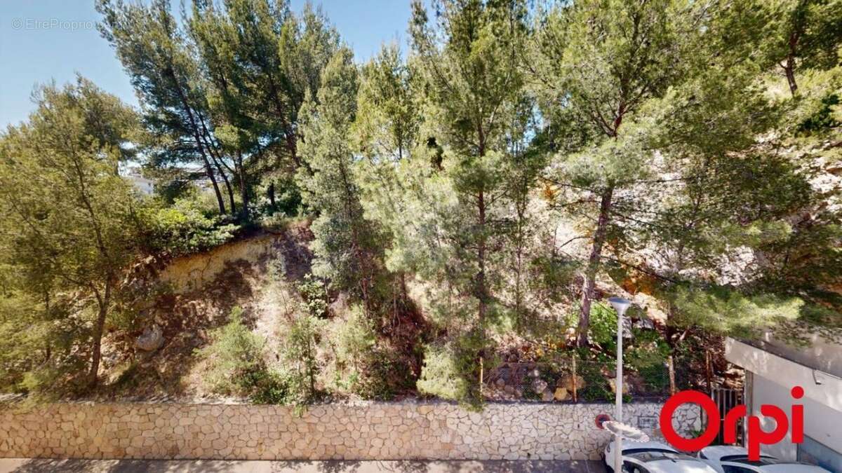Appartement à MARSEILLE-8E