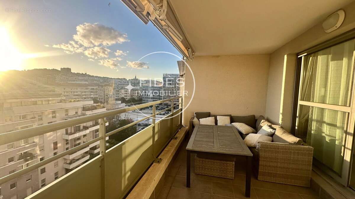Appartement à MARSEILLE-8E