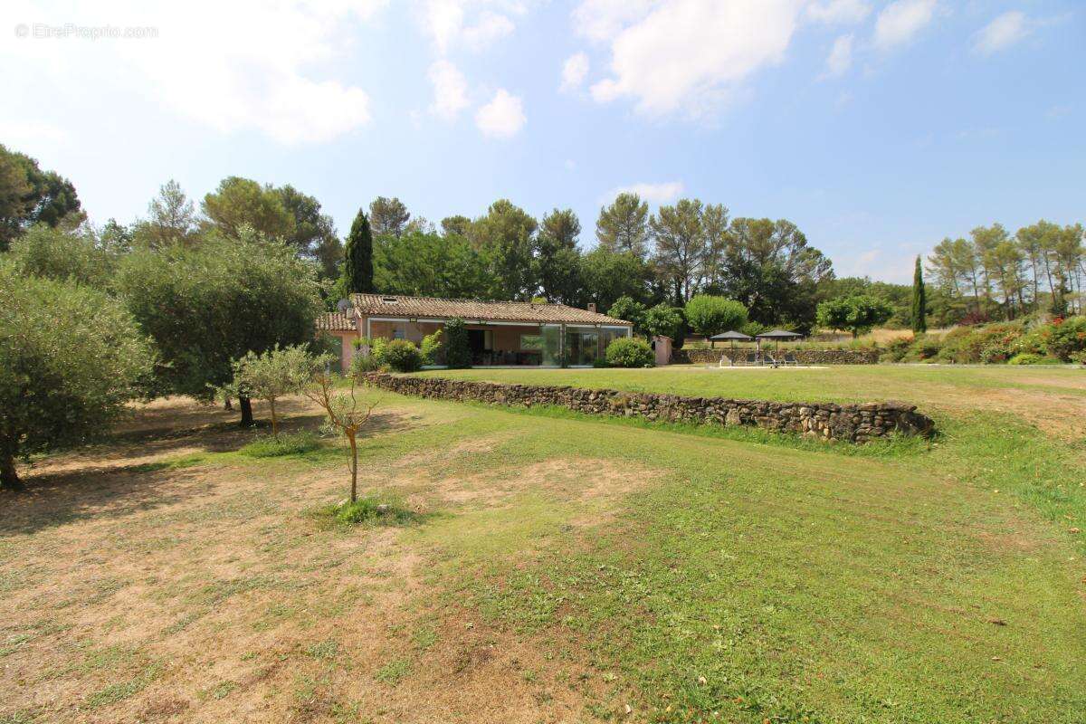Maison 260 m² à Peynier  - photo 9
