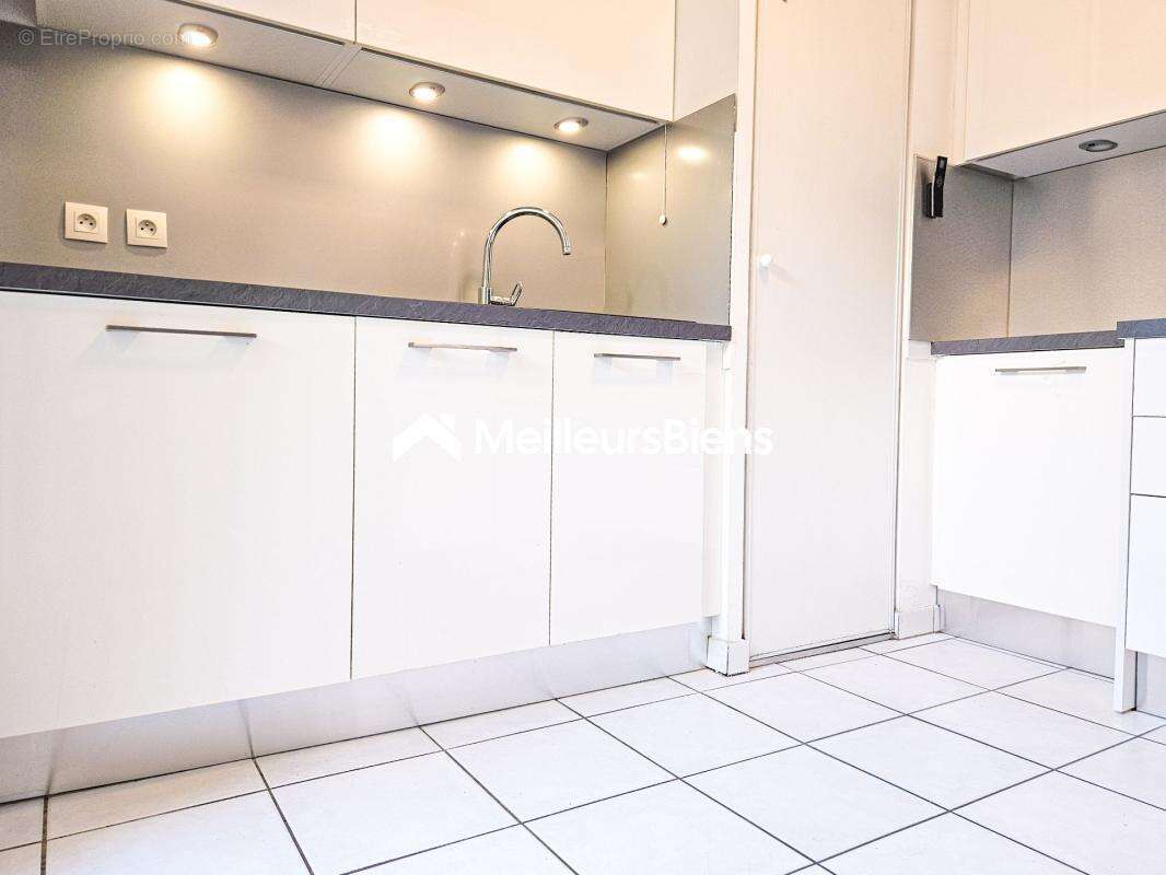 Appartement à MARSEILLE-8E