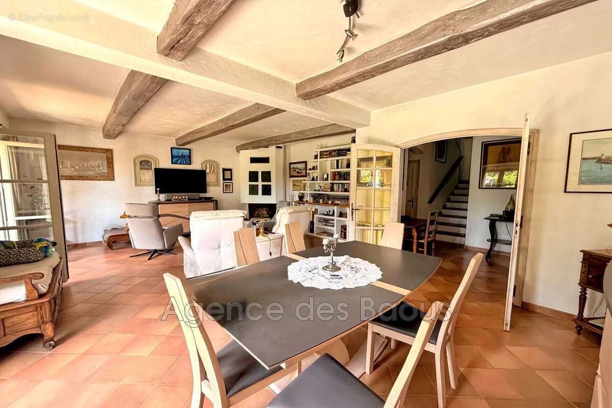Maison à LA GAUDE