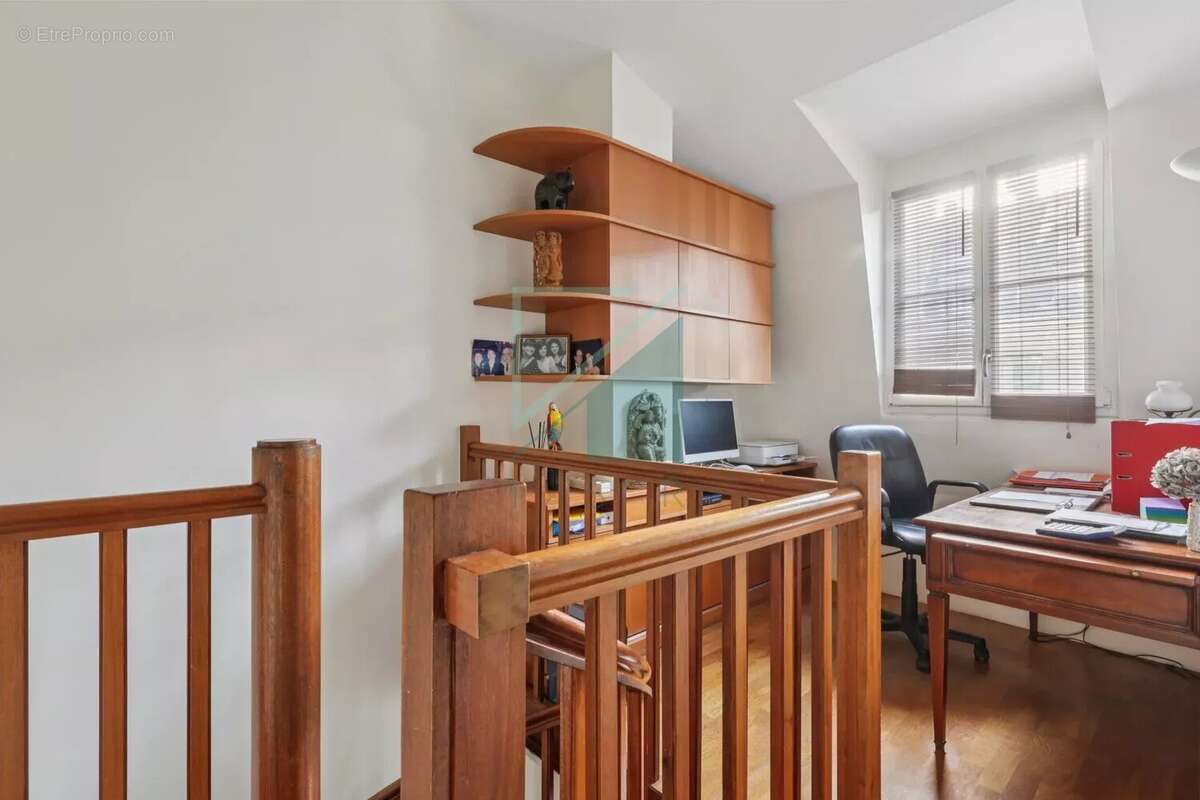 Appartement à PARIS-3E
