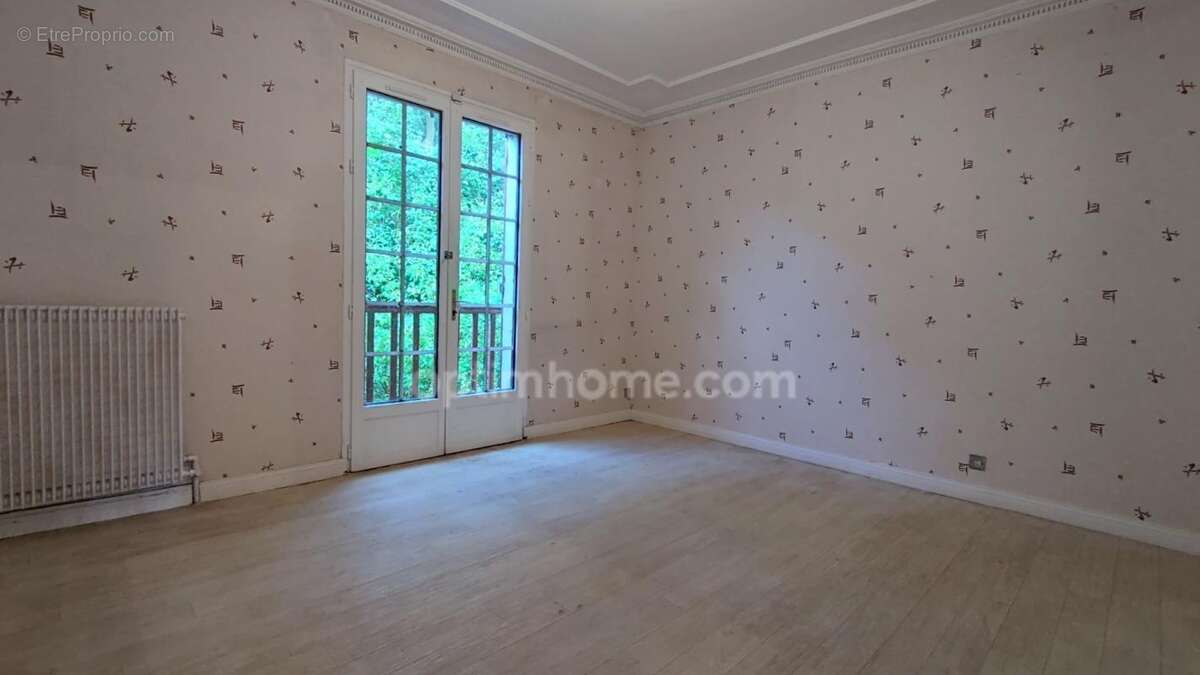 Maison d'Artisan Familiale de 150 m² 6 pièces avec Jardin et Sous-sol Complet - Proche de Rouen en Seine-Maritime et des Grands  - photo 7
