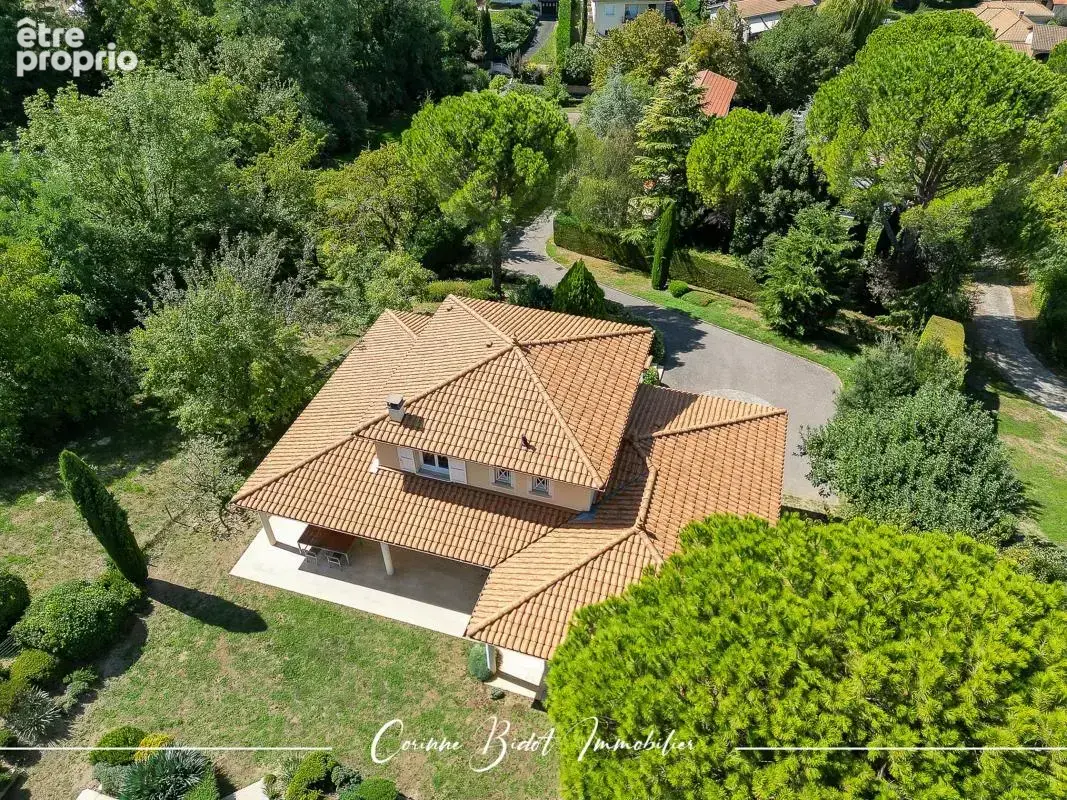 Maison 6 pièces 186 m² à vendre à Saint-Pierre-De-Chandieu (69780) - photo 19